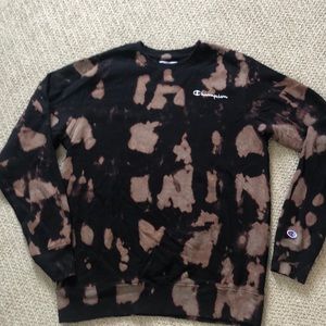 Men’s Champion tie-dye crewneck